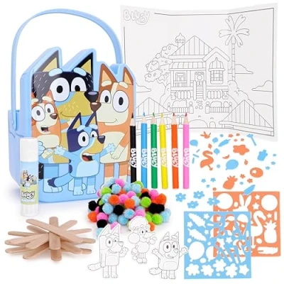 Immagine di Toyland® 28 Piece Bluey Craft Bucket Activity Set 25 accessori per lavoretti, 1 stick di colla, scena da colorare pieghevole e secchio Giocattoli arti mestieri