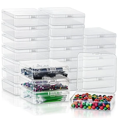 Immagine di BELLE VOUS Scatole Plastica con Coperchio Incernierato Porta Minuteria (24pz) Scatola Trasparente L9,4 x P9,4 A2,8 cm Contenitori per Pillole, Perline e Gioielli