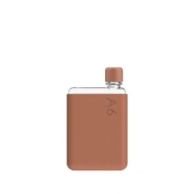 Immagine di memobottle A6 (terracotta) Bundle 12 oz (375 ml) Bottiglia, custodia in silicone e coperchio Bottiglia d&#039;acqua compatta per borse piccole tasche Tritan senza BPA Moderna, minimalista