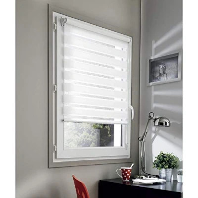 Immagine di MADECOSTORE Tenda avvolgitrice giorno notte catena coordinata senza forare, colore: bianco, lunghezza 56 x altezza 190 cm