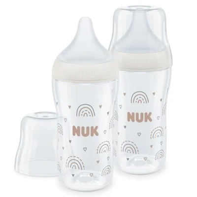 Immagine di NUK Set biberon Perfect Match 3+ mesi Si adatta al palato del bambino Controllo della temperatura Sfiato anti colica 260 ml Senza BPA Tettarella media in silicone Arcobaleno 2 pezzi