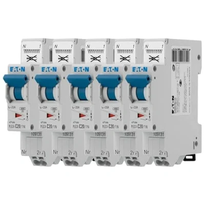 Immagine di EATON 109131 PLGC4 C20/1N DISJONTORE MODULAARE PH/N Bianco MANETTA BLU 1P+N / 20A Curva C Connessione diretta senza viti 5 interruttori