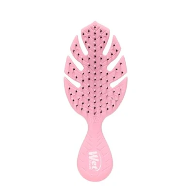 Immagine di Wet Brush Go Green, mini spazzola districante da viaggio, con setole IntelliFlex ultra morbide, scorrono attraverso i grovigli e allentano delicatamente nodi, riducendo al minimo dolore, doppie