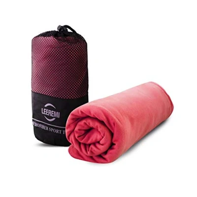 Immagine di Norstat Leeremi Asciugamano sportivo in microfibra con custodia per il trasporto, 70 x 140 cm