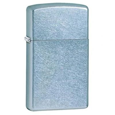Immagine di Zippo Slim Street Chrome, Accendino Antivento Ricaricabile, Realizzato in Metallo con Caratteristico Click, Made USA, Ottima Idea Regalo, Ottone, Cromato, 5.70 x 3.00 0.90 cm