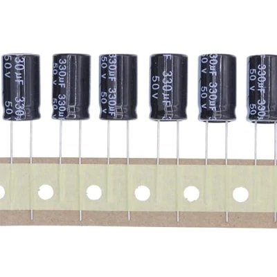 Immagine di 50 Pezzi 50V 330UF Condensatore elettrolitico in alluminio plug 10x17 10 * 17mm