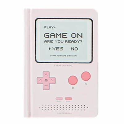 Immagine di Agenda giornaliera 365 giorni, formato A6, senza data, mini diario per appuntamenti e appuntamenti, design con videogiochi, taccuino (rosa)