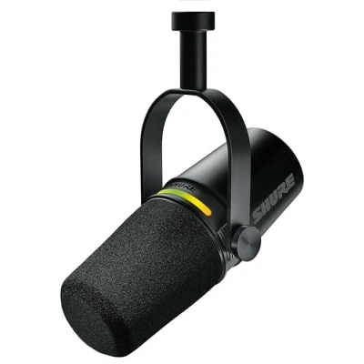 Immagine di Shure MV7+ Microfono per Podcast Audio avanzato, pannello a sfioramento LED, uscite USB C e XLR, modalità livello automatico, filtro pop digitale, effetti di riverbero, podcasting, streaming Nero