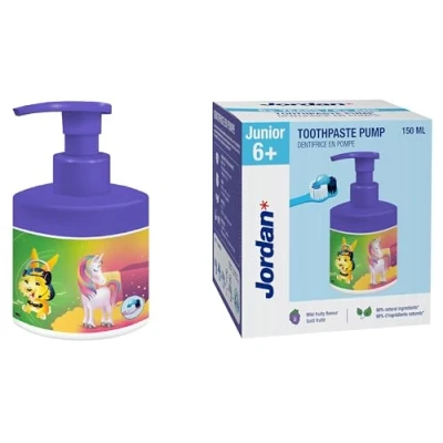 Immagine di Jordan* Dentifricio in pompa per bambini su dispenser a equivalente 3 tubi regolari Soluzione innovativa e conveniente 6 12 anni 1450 ppm Uva 150 ml