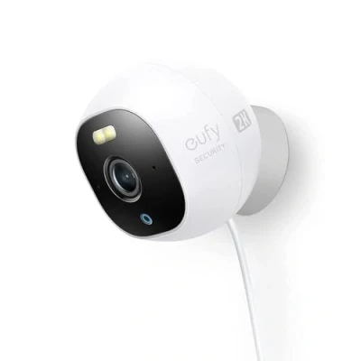 Immagine di eufy Security Solo Outdoor Cam E220, telecamera di sicurezza per esterni (cablata) tutto in uno, 2K, faretto, visione notturna a colori, 0 costi mensili, IP67