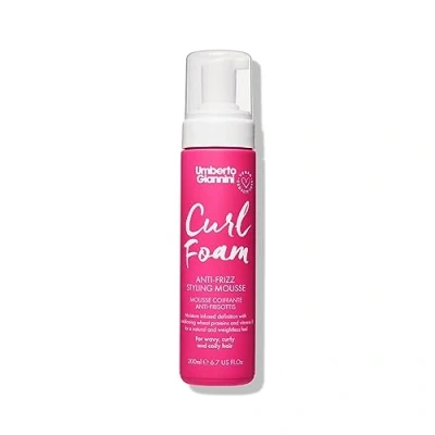 Immagine di Umberto Giannini Schiuma volumizzante Curl Mousse senza effetto crespo per corpo e rimbalzo, 200 ml