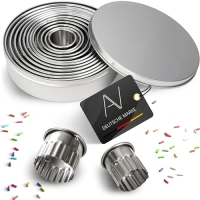 Immagine di AVANA formine per biscotti in acciaio inox, 12 pezzi, rotonde, ondulate, biscotti, con scatola