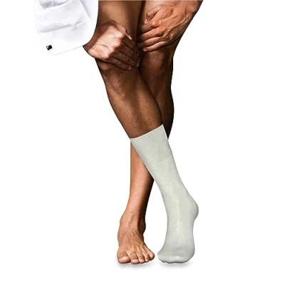 Immagine di FALKE No. 4 M So seta tinta unita 1 paio, Calzini Uomo, Bianco Off White 2040, 39 40