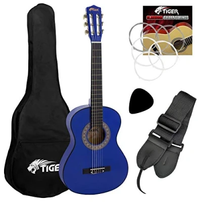 Immagine di TIGER CLG6 BL Set chitarra classica per principianti misura 1/2, con custodia, corde di ricambio in nylon, plettro colore blu