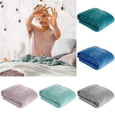Immagine di Design91 Coperta Cindy, Morbidissima e soffice, in Microfibra plastica, 170 x 210 cm, Colore: Argento