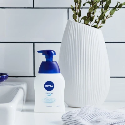 Immagine di NIVEA Crema Soft Cremoso Sapone Liquido per Mani e Corpo 250 ml