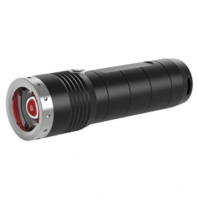 Immagine di Ledlenser MT6 Torcia Tascabile LED da Outdoor, 3 batterie AA Incluse, 600 Lumen, Messa a Fuoco Regolabile, Portata Luminosa di 260m, autonomia Fino 192 Ore, Interruttore Frontale, Uso unamano