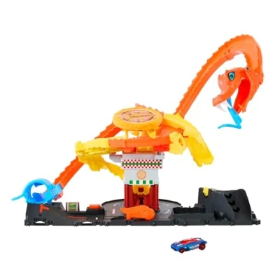 Immagine di Hot Wheels &#039;Let&#039;s Race&#039; Netflix Attacco del Cobra in Pizzeria, playset con pista a spirale e funzione scomparsa casuale 3 percorsi, una macchinina scala 1:64 inclusa, 3+ anni, HTN81