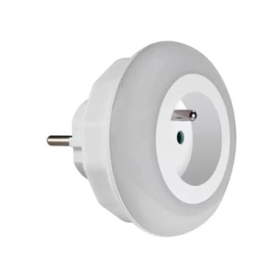 Immagine di Perel Luce notturna LED con presa e sensore crepuscolare, accensione automatica al buio, unico colore: bianco, ideale per soggiorno, camera da letto, cameretta, corridoio, pin terra