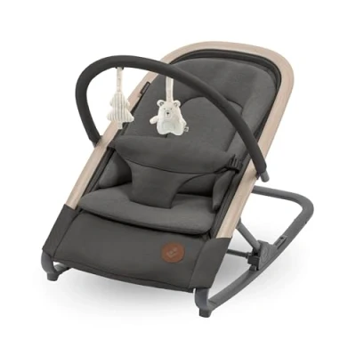Immagine di Maxi Cosi Kori Sdraietta Neonati in Tessuto con Arco Gioco, 0 2 anni, 15 kg, Pieghevole, 3 Posizioni di Reclinabile, Chiusura Compatta, Cinture Easy in, Beyond Graphite