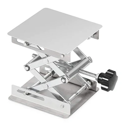 Immagine di stonylab Sollevatore Laboratorio, 100 x 100mm Alta Qualità In Acciaio Inox, Piattaforma di Sollevamento da Altezza Espandibile 45mm a 150mm, Peso Supportato 5 kg