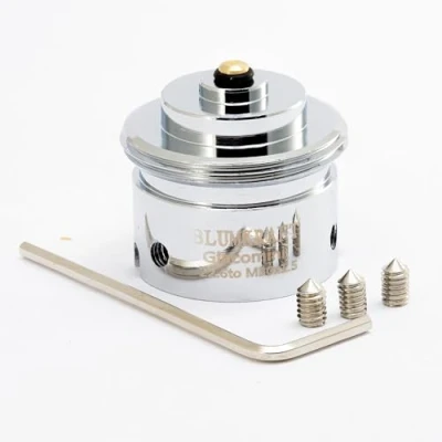 Immagine di BLUMKRAFT Adattatore metallo radiatore Giacomini 22,6 mm a testa termostatica M30 x 1,5 maschio: adatta la valvola del per adattarsi ai termostati moderni e intelligenti in M30.