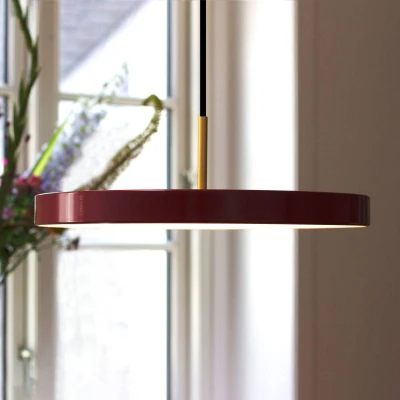 Immagine di UMAGE Asteria medium LED sospensione ottone rosso