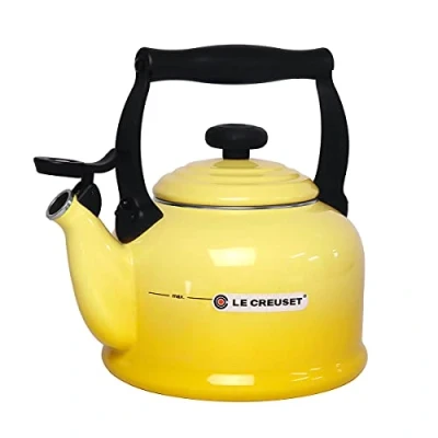 Immagine di Le Creuset Tradition Bollitore, Capacità 2.1 L , 2.2 Qt, Acciaio Smaltato,Manico in Fenolo, Giallo, 92000800516000