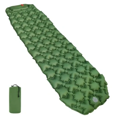Immagine di Amazon Basics Compatto Cuscino da campeggio leggero e impermeabile con pompa a pedale, 5.6 cm di spessore, Verde Oliva