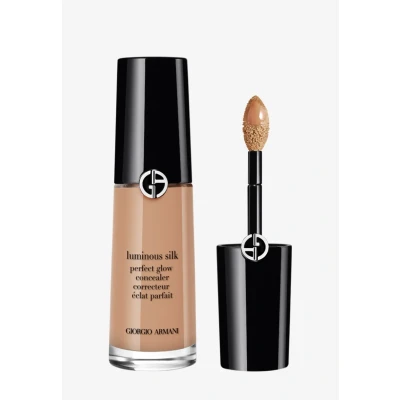 Immagine di Giorgio Armani Luminous Silk Multi Purpose Concealer, 7, 12 ml
