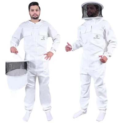 Immagine di Tuta da apicoltura Professionale Completo in policotone Cappotto Cappello Giacca e pantaloni per attrezzatura apicoltori Uomo Donna (Velo rotondo, Medium)