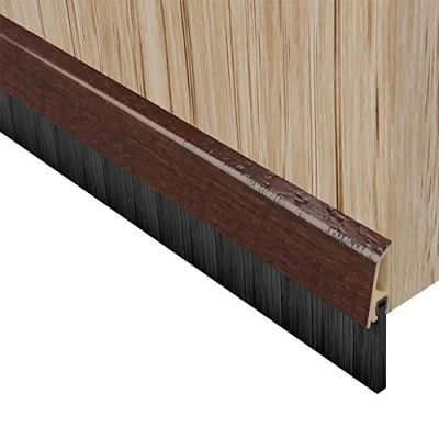 Immagine di STORMGUARD 02SR0720838DWO Guarnizione per Spazzola Inferiore 838 mm con Copertura di Fissaggio Nascosta, Effetto Legno Scuro, Finitura cromata