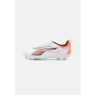 Immagine di Puma Ultra 5 PLAY FG/AG JR Unisex Scarpe da calcetto con tacchetti per bambini, Taglia: 36, White/black/glowing red Sintetico