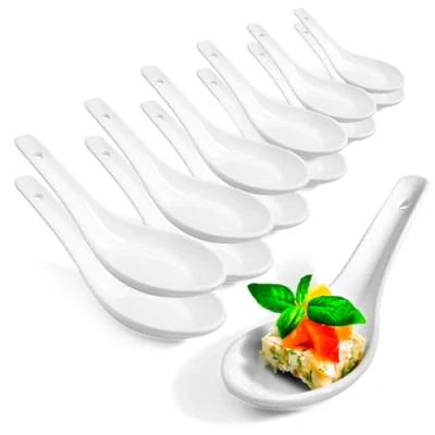 Immagine di COM FOUR® 12x cucchiai asiatici in porcellana per servire zuppa e riso. Ideale un piatto di riso o antipasti (12 pezzi bianco)