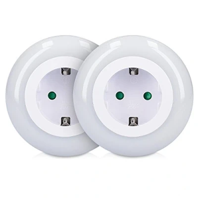 Immagine di kwmobile 2x luce notturna con presa lampada di sicurezza 2 in 1 integrata sensore crepuscolare e funzione cambio colore per bambini bebè