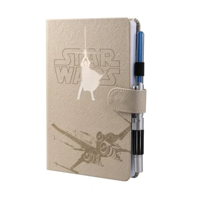 Immagine di Grupo Erik: Quaderno Star Wars + Penna Spada Laser Luke Skywalker A5 con Wars, Segnalibro e Tasca espandibile, 192 pagine 100 g/m², Gadget, Licenza Ufficiale