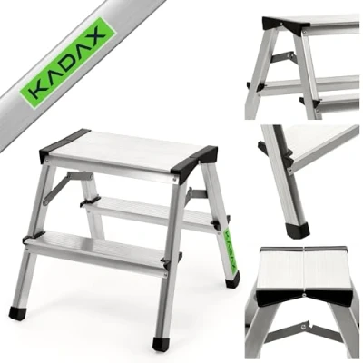 Immagine di KADAX Scaletta Pieghevole in Alluminio, Scala Doppia a Pioli con Piattaforma Antiscivolo, Gradini Larghi e Struttura Leggera, Fino 125 kg (2 Gradini)