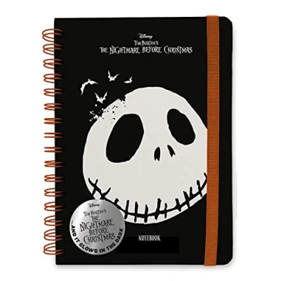 Immagine di Grupo Erik: quaderno ad anelli The Nightmare Before Christmas A5, copertina rigida, chiusura elastica, carta di alta qualità, pagine puntinate, ideale come bullet journal o appunti