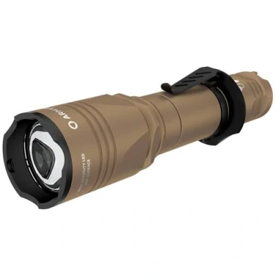 Immagine di ArmyTek Dobermann Pro Magnet USB Sand Warm LED (monocolore) Torcia tascabile Cinturino, con fondina a batteria ricaricabile 1400 lm 164 g