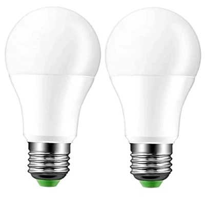 Immagine di Lampadina a LED con sensore crepuscolare da 8 W, luce bianca fredda, 5700 K, Dusk to Dawn Light Bulb/Spegnimento automatico, 1000 lm, E27, LED, per esterni e interni, giardino, cortile