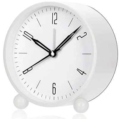 Immagine di Jisile Sveglia, rotonda da 10,2 cm, funzionamento a batteria, sveglia analogica silenziosa, senza ticchettio, facile impostare e funzione luce notturna, design semplice ed elegante per