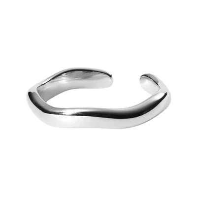 Immagine di Purelei® Nakuna Ring (Oro, Argento, Rosa) anello da donna Argento placcato oro 18 carati, resistente all&#039;acqua con design curvo, misura regolabile, regalo per le donne (S/M, Argento)