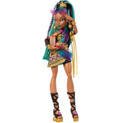 Immagine di Monster High Nefera De Nile, Bambola con Abito da Mummia Regale, Amico Scarabeo Lavish e 7 Accessori Inclusi, Borsetta, Occhiali Sole Bevanda, Giocattolo per Bambini, 4+ Anni, JDR48