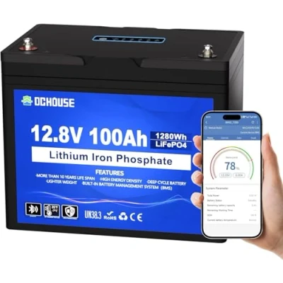 Immagine di DCHOUSE Batteria al litio 12V 100Ah LiFePO4,Luce SOC,protezione dalle basse temperature,intelligente BMS 100A,fino a 15000 cicli,per motore da pesca alla traina, camper, sistema solare, off grid