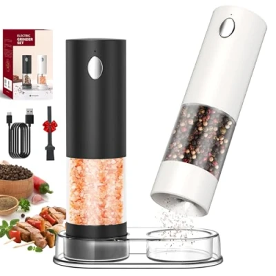 Immagine di CIRCLE JOY Set Macina Sale e Pepe Elettrici di 2 Pezzi per Macinaspezie Ricaricabile con Base, Contenitore Trasparente Lavabile da 95ml, Luce LED Bianca Grossolanità Regolabile, Bianco Nero