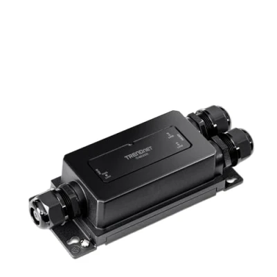 Immagine di TRENDnet Estensore industriale a 2 porte Gigabit PoE++ per esterni, alloggiamento temprato IP67 temperature estreme, estende la connessione fino 200 m un massimo di dispositivi,