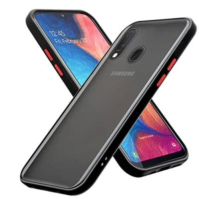 Immagine di Cadorabo custodia compatibile con Samsung Galaxy A20e in Nero Opaco Bottoni rossi per cellulare interno silicone TPU e retro plastica opaca cover protettiva