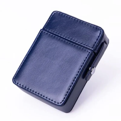 Immagine di Portasigarette in pelle PU con custodia per accendino, organizer sigarette, portatile, uomini e donne, contenitore regalo da utilizzare conservare sigarette (blu)