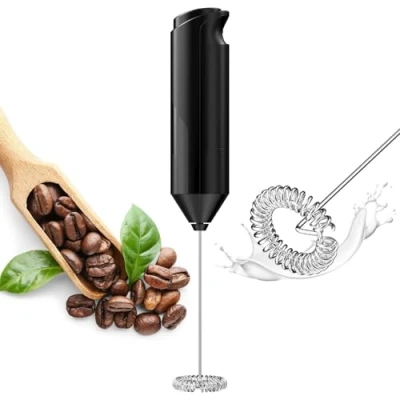 Immagine di Uootach Montalatte Elettrico, in Acciaio Inox, portatile, Schiuma Latte, Funziona a Batteria Miscelatore per Cappuccino, Matcha, Caffè Schiumoso, Latte (Nero).