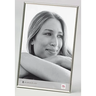 Immagine di walther design WD030S Chloe Cornice per Ritratto, Formato immagine: 20 x 30 cm, Dimensioni esterne: 31.5 h 21.5 1 Argento